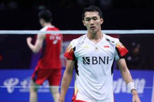 Jonatan Christie saat melawan Li Shi Feng pada final Thomas Cup 2024 di Hi Tech Zone Sports Centre, Chengdu, China,