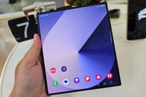 Samsung resmi merilis ponsel lipat terbarunya, Galaxy Z Fold 6