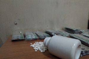 Polres Cianjur ringkus empat orang pengedar ribuan obat terlarang