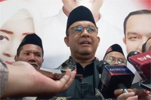 Anies-Baswedan-saat-ditemui-di-kawasan-Cempaka-Putih-Jakarta-Pusat-Sabtu-2072024