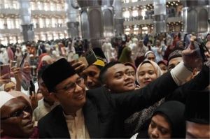 mengutamakan kesejahteraan rakyat-anies