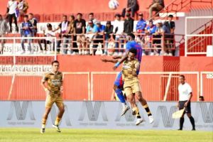 Pemain Asing Dewa United Kritik Kualitas Stadion Soepriadi Blitar: Harus Dikoreksi Lagi soal Lapangan!