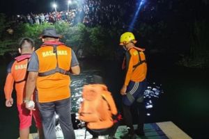 Kecelakaan Minibus Terjun ke Danau Toba, Satu Orang Ditemukan Tewas Tenggelam