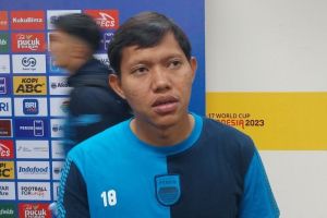 Adam Alis Akui Grogi Dipercaya Jadi Starter di Persib Bandung