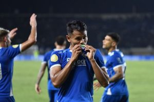 Dimas Drajad akan dipercaya untuk mengisi lini depan Persib Bandung di laga kontra PSIS Semarang