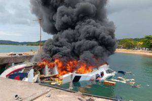 Speed Boat Terbakar, Cagub Maluku Utara Benny Laos Meninggal Dunia