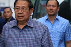 AHY Raih Gelar Doktor di UNAIR, SBY Singgung Soal Cawe-Cawe