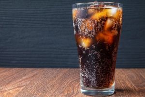 Studi Terbaru, Minum Soda Setiap Hari Bisa Tingkatkan Risiko Stroke