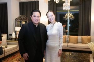 Ketum PSSI, Erick Thohir bersama Presiden FAT, Madam Pang