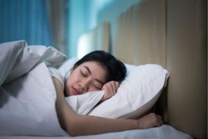 Benarkah Wanita Membutuhkan Waktu Tidur Lebih Lama dari Pria?