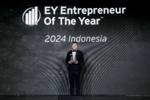 Winston Utomo dan William Utomo Raih Penghargaan EY Entrepreneur of the Year 2024