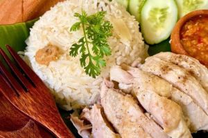 Resep Khao Man Gai (Thai-Style Chicken and Rice)