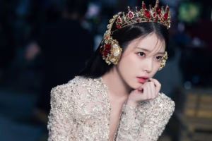 IU Terpilih Sebagai Artis No.1 Korea Menurut Billboard