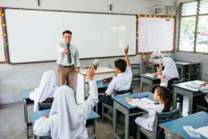 Pemerintah Berencana Melakukan Revitalisasi Lebih dari 10 Ribu Sekolah di Tahun 2025, Anggaran yang Dialokasikan Mencapai Rp17 T