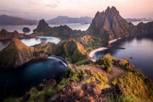 5 Destinasi Wisata RI yang Muncul dari Cerita Legenda Rakyat