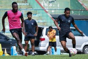 Sesi latihan Arema FC