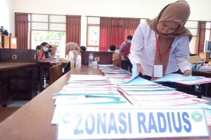 PPDB Zonasi Diganti Domisili, Tak Lagi Pakai KK