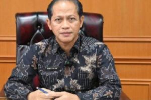 Menteri Ligkungan Hidup Kaji Kerusakan Lingkungan Imbas Pagar Laut di Tangerag