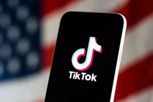 Warga AS Ramai-Ramai Jual iPhone Bekas yang Ada TikTok-nya, Tembus Rp 80 Miliar