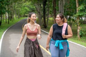 Rahasia Perut Rata dengan Jalan Kaki: Durasi, Teknik, dan Trik Membakar Lemak Membandel!