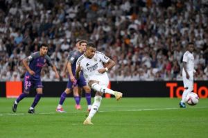 Pemain Espanyol merayakan gol ke gawang Real Madrid di RCDE Stadium