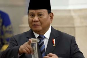 Presiden Prabowo Presiden Prabowo Dapat Uang Kuno Bertandatangan Ayahnya dari Wakil Kepala BPKP