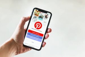 Pinterest Meledak! Pengguna Baru Membludak, Saham Naik Drastis Berkat AI