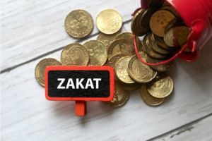 Hukum Menerima Zakat