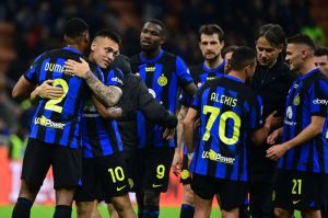 Players Inter Milan Sedang Berselebrasi