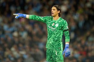 Aksi Yann Sommer dalam laga Manchester City vs Inter Milan di Liga Champions 2024/2025, Kamis (19/9/2024).