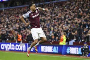 Selebrasi pemain Aston Villa