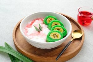 Apa Resep Membuat Es Pisang Ijo yang Manis dan Segar?