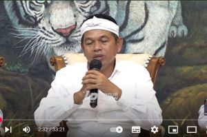 Gubernur Jawa Barat Dedi Mulyadi menyatakan menghentikan dana hibah saat mengumpulkan kepala Dinas Pendidikan dan Kepala Kementerian Agama Kota/Kabupaten Se-Jabar, Kamis (24/5/2025).(Tangkap Layar YT)