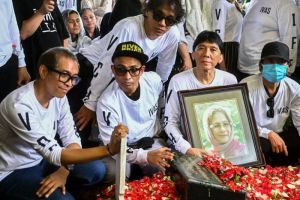 Bunda Iffet Ibunda Bimbim Slank Meninggal Dunia
