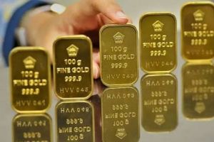 Harga Emas Turun Goceng, Dibanderol Rp1.960 Per Gram