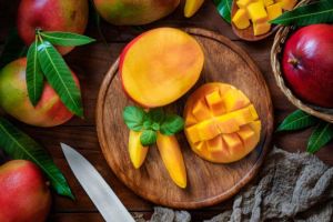 Ternyata Tidak Semua Orang Boleh Makan Mangga! Ini 4 Kelompok yang Harus Waspada