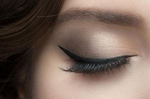 Ilustrasi eyeliner.(SHUTTERSTOCK)