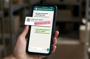 penipuan digital lewat file APK dan korban tertipu menggunakan ponsel