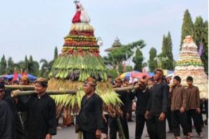 grebeg maulud yogyakarta