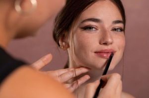 make up minimalis