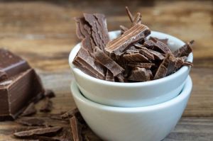 Ilustrasi cokelat yang terbuat dari kakao, yang bisa mendukung fungsi ginjal.(Shutterstock/Sarah Biesinger)