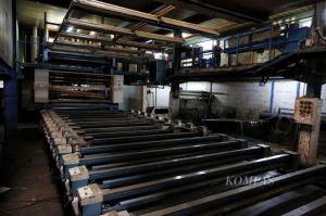 Kondisi salah satu mesin produksi tekstil yang tidak dioperasikan oleh pabrik tekstil di Majalaya, Bandung, Jawa Barat, karena kurangnya orderan yang masuk, Kamis (30/3/2023).