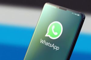 Cara agar chat WA tidak hilang saat ganti HP. (Adobe Stock)