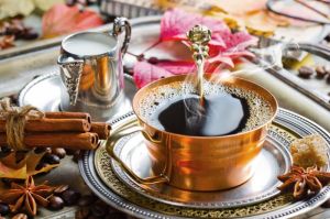 Ilustrasi kopi rempah.(Shutterstock/Zadorozhnyi Viktor)