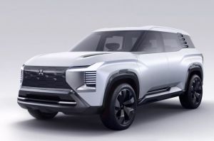 Mitsubishi baru saja meluncurkan DST, mobil konsep sport utility vehicle (SUV) 7 penumpang di ajang Philippine International Motor Show. (Doc Carscoops)