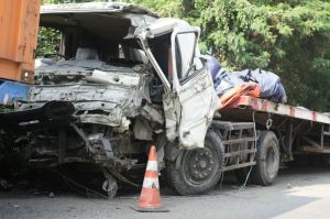 Kemenhub tinjau lokasi kejadian kecelakaan truk di Tol Cipularang(KEMENHUB)