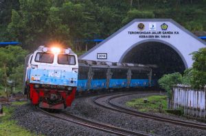Ilustrasi kereta api. Ini daftar kereta go show tarif khusus relasi Stasiun Yogyakarta (Tugu) ke Purwokerto PP, lengkap dengan rute dan harga tiketnya(Dok. PT KAI)