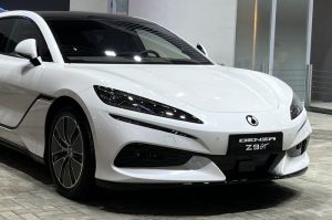 Denza Z9 GT(KOMPAS.com/Gilang)