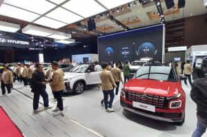 Ragam permainan seru di booth Hyundai selama IIMS 2025(Kompas.com/Donny)