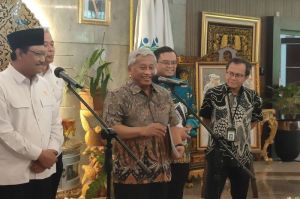 Mantan Menteri Pendidikan dan Kebudayaan (Mendikbud) Mohammad Nuh didapuk sebagai Ketua Tim Formatur Sekolah Rakyat, dalam jumpa pers di Kantor Kemensos, Jakarta, Rabu (5/3/2025).(KOMPAS.com/NICHOLAS